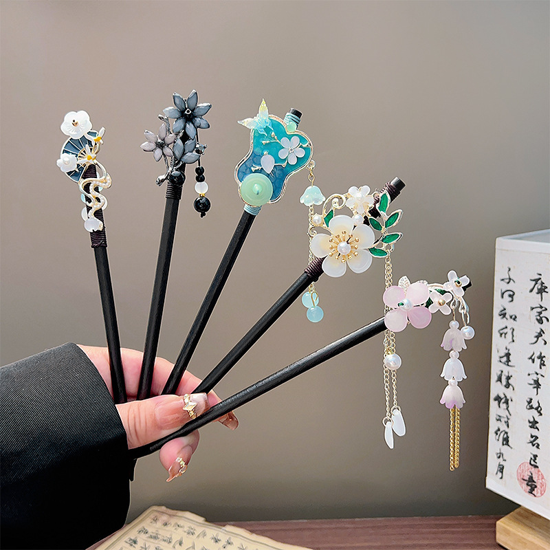Hanbok Hair Pin - クラシックタッセルヘアスティック黒木製フラワーパールヘアピン中国漢服ヘアアクセサリーレトロ花嫁結婚式ヘアバンジュエリー