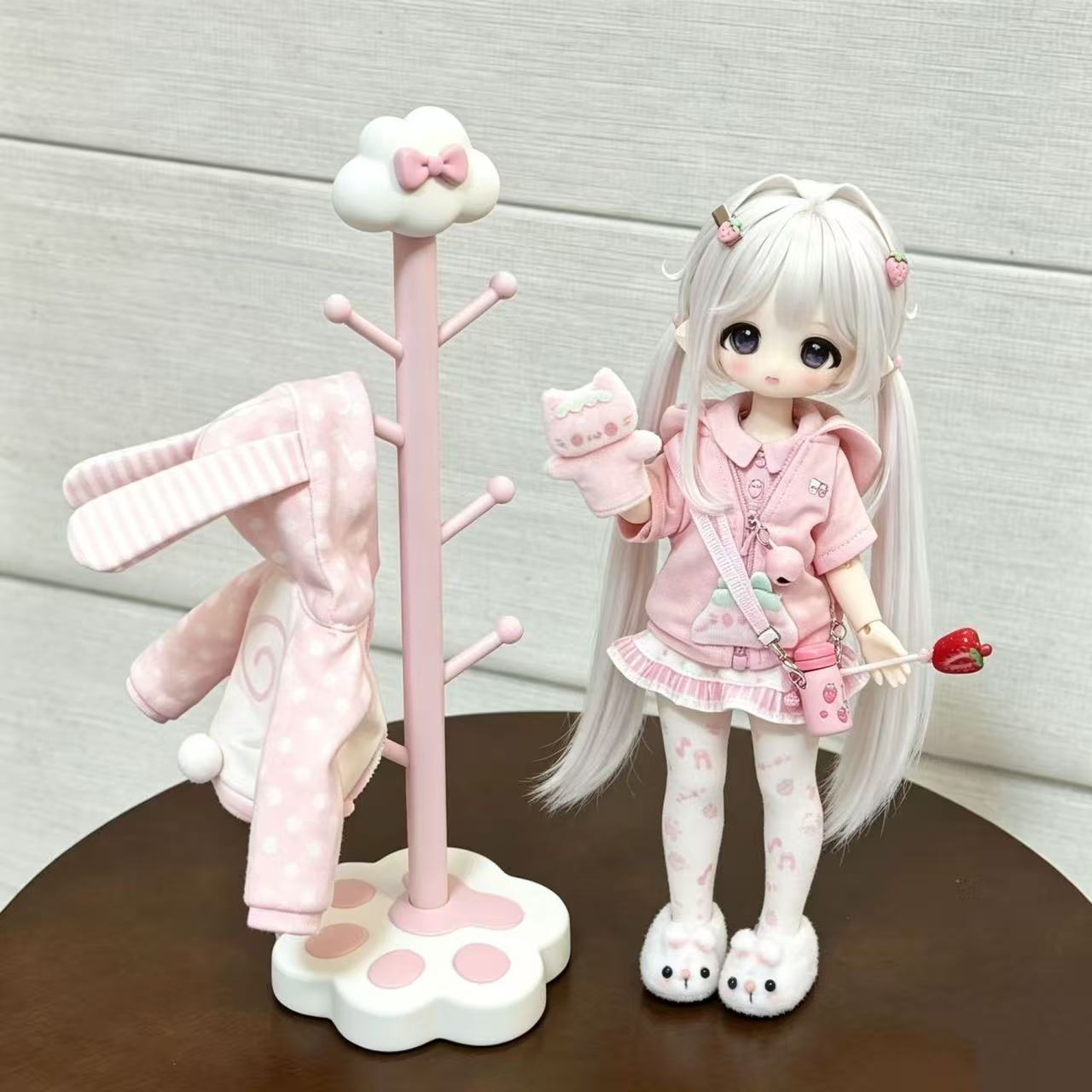 かわいいInsCatパウベースの自立型韓国風洋服ラック、ドー - Korean Lifestyle & Kids Boutique Photos のレビューと価格
